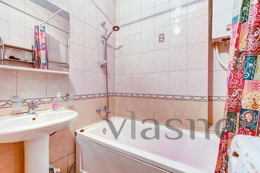 Daily 03 Наб. rivers Moika d 27-27, Saint Petersburg - apartment by the day