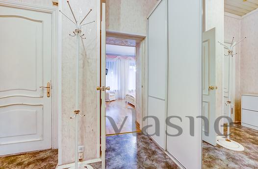 Spacious apartment with Jacuzzi in Dvort, Saint Petersburg - apartment by the day