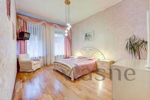 Spacious apartment with Jacuzzi in Dvort, Saint Petersburg - apartment by the day