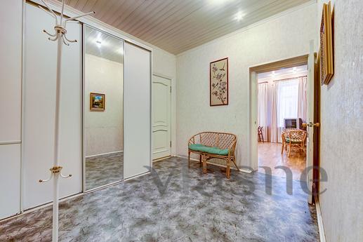Spacious apartment with Jacuzzi in Dvort, Saint Petersburg - apartment by the day