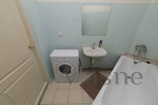 rent with renovated, Yekaterinburg - apartment by the day