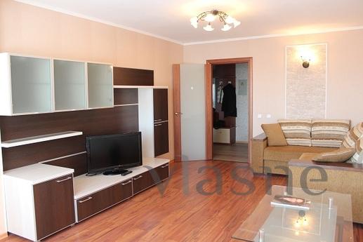 Business-class apartment in the new house a hundred meters (