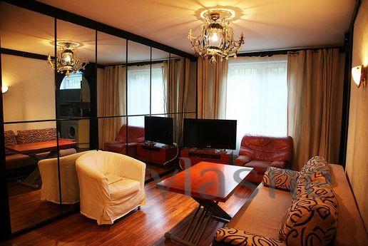 Spacious and comfortable two bedroom apartment in Sokolniki,
