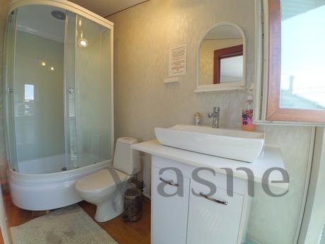 Panoramic 4-seater with a balcony, Kazan - apartment by the day