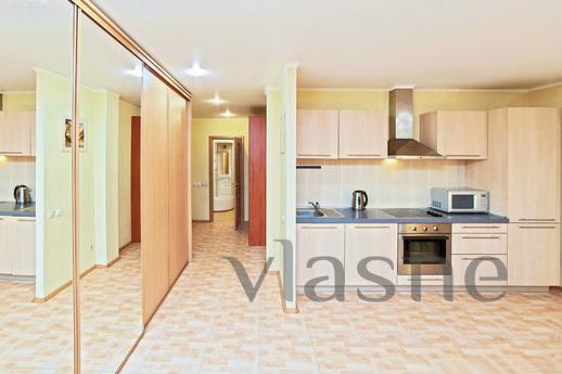 Comfortable and spacious apartment - stu, Yekaterinburg - apartment by the day