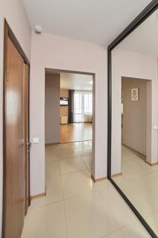 Luxury studio apartment in the railway, Yekaterinburg - apartment by the day