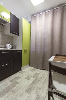 Beautiful apartment near the m.Perovo, Moscow - apartment by the day