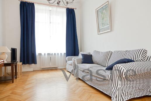 KP, cozy apartment in a high-rise,, Moscow - apartment by the day