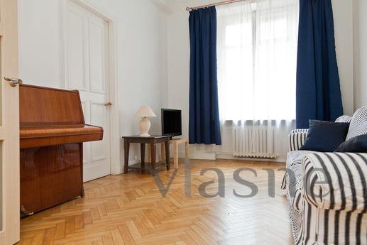 KP, cozy apartment in a high-rise,, Moscow - apartment by the day