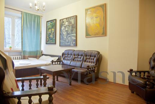 Basma, COZY treshka on Komsomolskaya., Moscow - apartment by the day