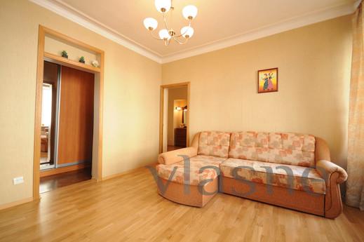 Apartment for rent with parking, Saint Petersburg - apartment by the day
