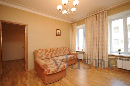Apartment for rent with parking, Saint Petersburg - apartment by the day