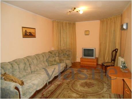 Offers a cozy apartment for your attention next to the train