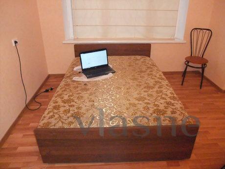 Rent an excellent apartment 1komnatnuyu posutochno.Metro Kuz