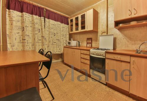 Apartment for Rent 'Revolution', Moscow - apartment by the day
