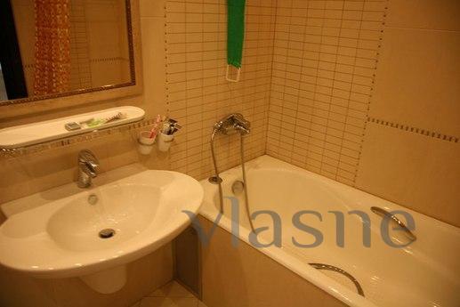 2 BR at the Boulevard of Dmitry Donskoy, Moscow - apartment by the day