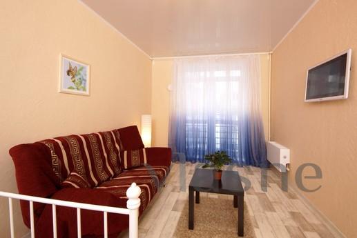 Excellent apartment with a modern renova, Novosibirsk - apartment by the day