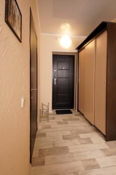 Excellent apartment with a modern renova, Novosibirsk - apartment by the day