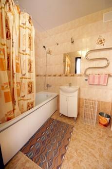 Excellent apartment with a modern renova, Novosibirsk - apartment by the day