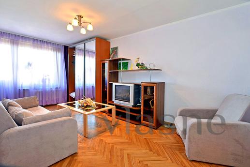 Two-bedroom apartment underground Belaru, Moscow - apartment by the day