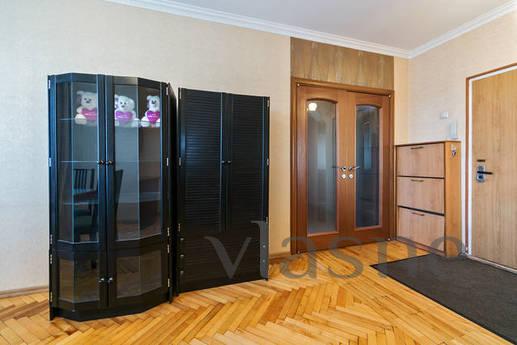 Spacious apartment in the metro in 1905, Moscow - apartment by the day