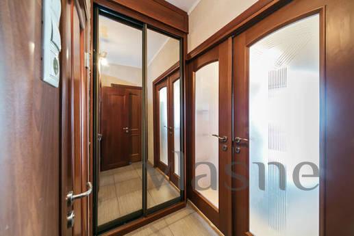 Spacious apartment in the metro in 1905, Moscow - apartment by the day