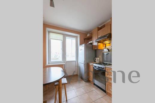 Bright apartment 1 minute from m.VDNH, Moscow - apartment by the day