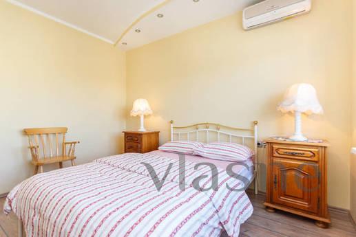 Luxury apartments in the center, Moscow - apartment by the day
