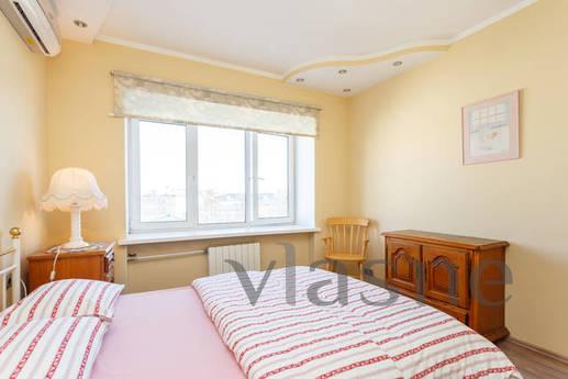 Luxury apartments in the center, Moscow - apartment by the day