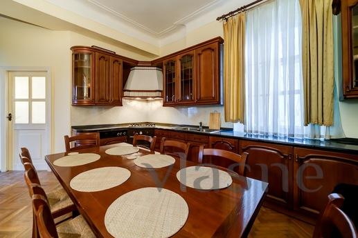 Hotel Room, Saint Petersburg - apartment by the day