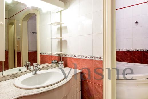 Two bedroom apartment for Kiev, Moscow - apartment by the day