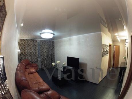 3-room. renovated apartment in the cente, Perm - apartment by the day