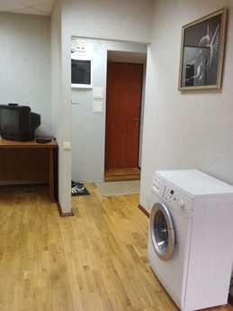 Spacious studio with all the amenities!, Екатеринбург - апартамент за нощувки
