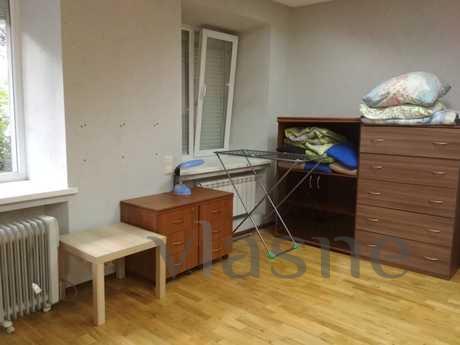 Spacious studio with all the amenities!, Екатеринбург - апартамент за нощувки
