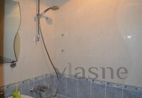 1 com. apartment in the district of the, Yekaterinburg - apartment by the day