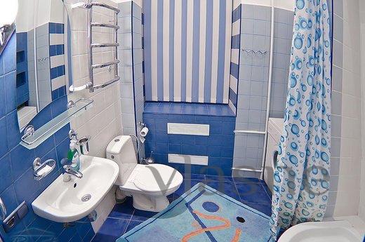 Decent apartment near the subway, Moscow - apartment by the day