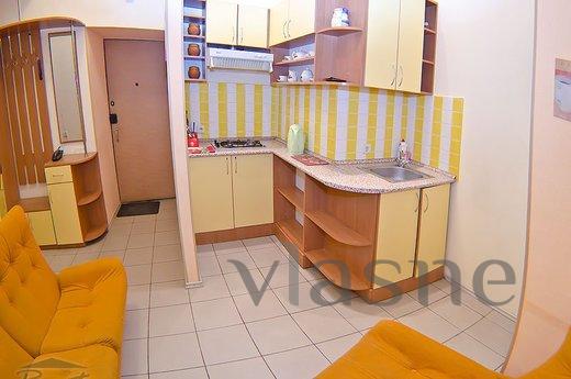 Decent apartment near the subway, Moscow - apartment by the day
