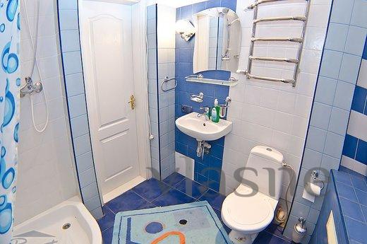 Decent apartment near the subway, Moscow - apartment by the day