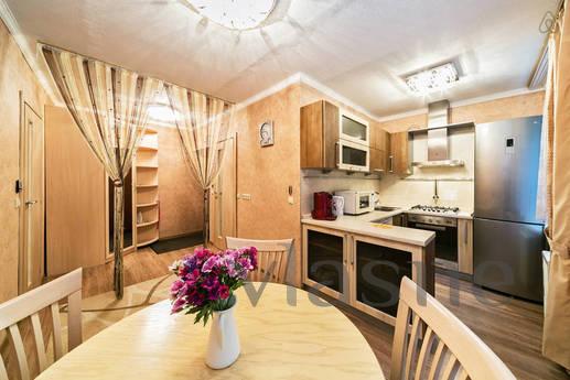 Cosy apartment directly opposite the film concern 
