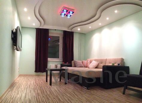Beautiful apartment with suspended ceilings in the living ro
