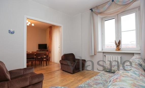 3 Apartment, 80 m², Moscow - apartment by the day