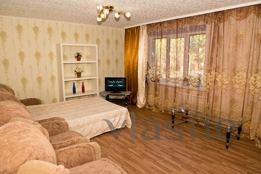Railway station! 9 people! Dvushka HUGE!, Novosibirsk - apartment by the day