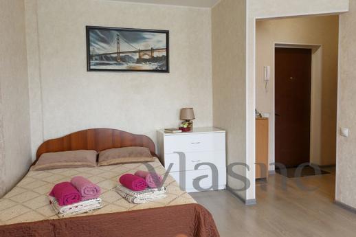 Comfortable, bright, stylish studio apartment with new Europ