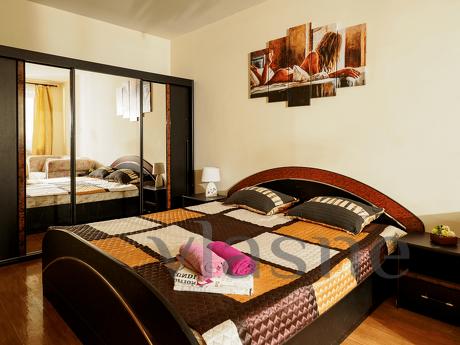 Cozy three-room apartment in the city center. Documents conf