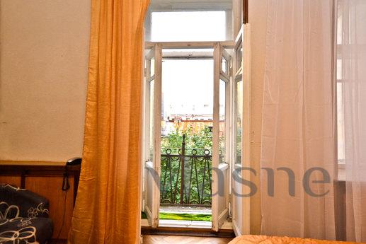 apartment with balcony., Saint Petersburg - apartment by the day