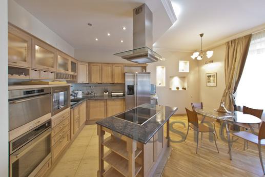 Luxury Apartments, Saint Petersburg - apartment by the day