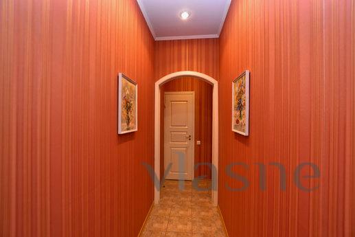 The apartment is in a contemporary style, Saint Petersburg - apartment by the day