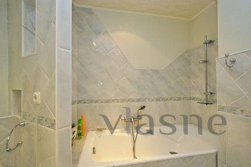 Next to the Palace Square., Saint Petersburg - apartment by the day