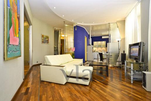 Next to the Palace Square., Saint Petersburg - apartment by the day
