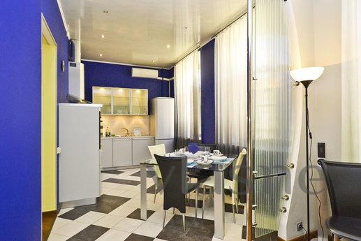 Next to the Palace Square., Saint Petersburg - apartment by the day